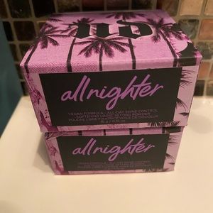 2 Urban Decay All Nighter loose powders